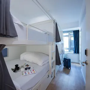  Hostel Room00 Portugália